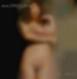 Looking for discreet fun, new to adult ad this.